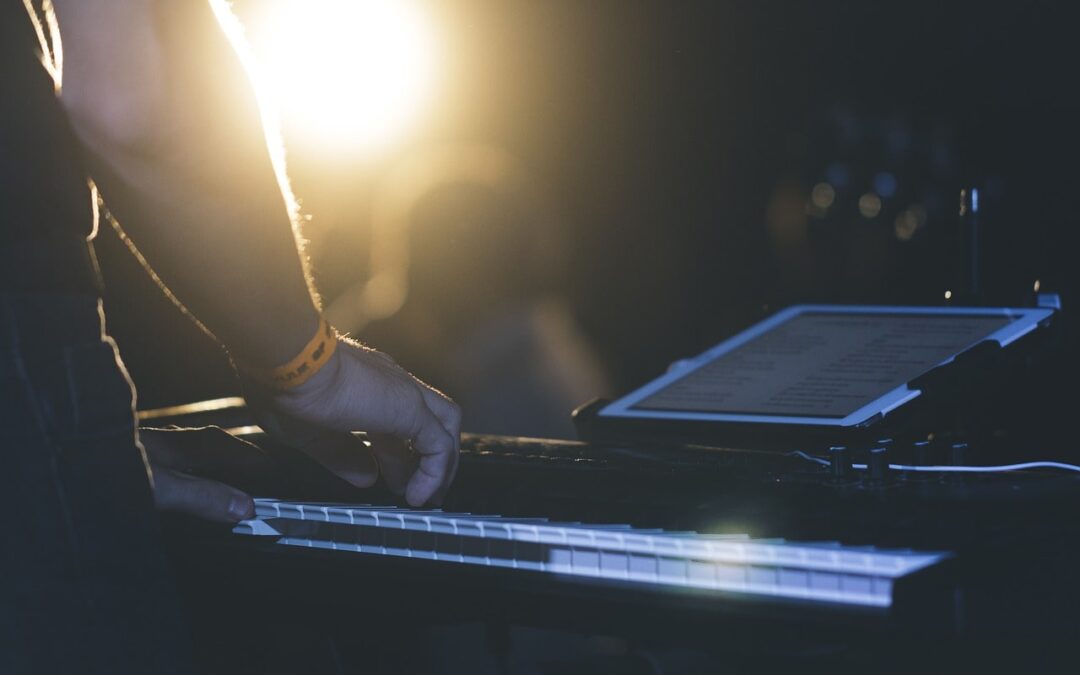 Spartiti per pianoforte facili con note scritte sotto